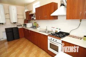 Студия квартира, на длительный срок, 200м2, 2/2 этаж