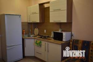 1-к квартира, посуточно, 46м2, 1/1 этаж