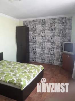 1-к квартира, посуточно, 42м2, 3/5 этаж