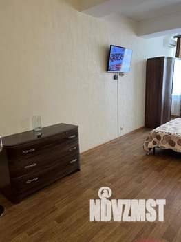 Студия квартира, посуточно, 45м2, 3/12 этаж