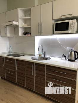 Студия квартира, посуточно, 48м2, 3/13 этаж