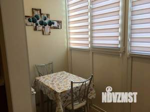 1-к квартира, посуточно, 42м2, 9/16 этаж