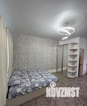 Студия квартира, посуточно, 30м2, 1/3 этаж