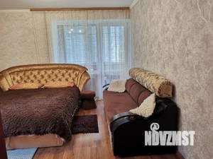1-к квартира, посуточно, 40м2, 1/9 этаж