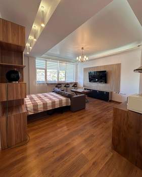 Студия квартира, на длительный срок, 40м2, 2/5 этаж