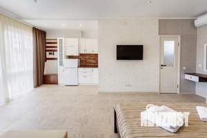 1-к квартира, посуточно, 30м2, 1/2 этаж