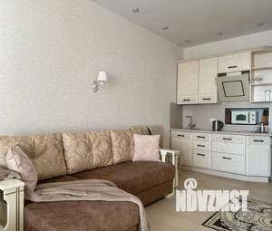 Студия квартира, посуточно, 35м2, 4/6 этаж