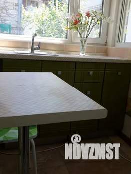 1-к квартира, посуточно, 14м2, 1/1 этаж