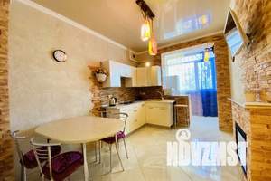 1-к квартира, посуточно, 49м2, 1/6 этаж