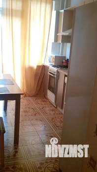 1-к квартира, посуточно, 38м2, 2/10 этаж
