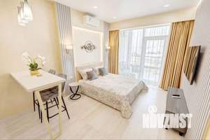 Студия квартира, посуточно, 35м2, 5/10 этаж