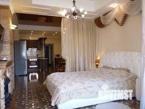 Студия квартира, посуточно, 44м2, 9/12 этаж