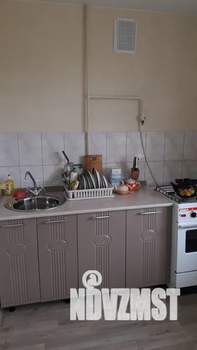 1-к квартира, посуточно, 42м2, 3/5 этаж