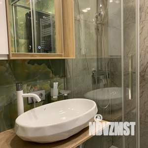 1-к квартира, посуточно, 40м2, 4/4 этаж