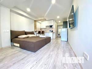 Студия квартира, посуточно, 28м2, 1/4 этаж