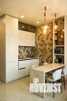 Студия квартира, посуточно, 45м2, 5/5 этаж