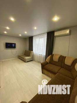 1-к квартира, посуточно, 50м2, 1/1 этаж