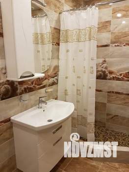 1-к квартира, посуточно, 43м2, 2/10 этаж
