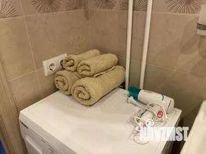 Студия квартира, посуточно, 35м2, 1/5 этаж