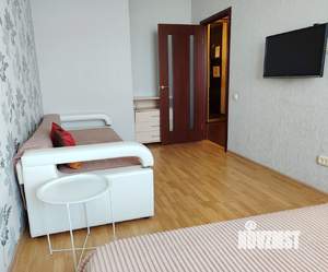1-к квартира, посуточно, 35м2, 8/10 этаж