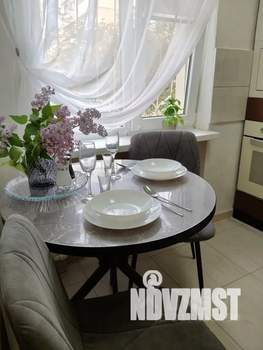 2-к квартира, посуточно, 45м2, 1/5 этаж