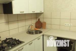 2-к квартира, посуточно, 49м2, 1/5 этаж