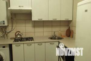 2-к квартира, посуточно, 49м2, 1/5 этаж