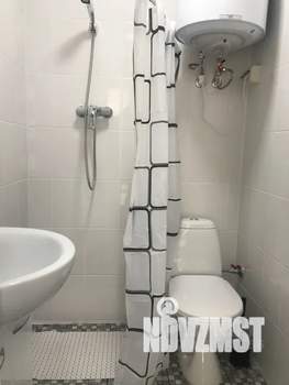 2-к квартира, посуточно, 37м2, 1/2 этаж