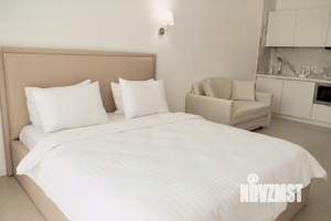 1-к квартира, посуточно, 35м2, 4/10 этаж