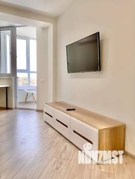 Студия квартира, посуточно, 28м2, 1/4 этаж