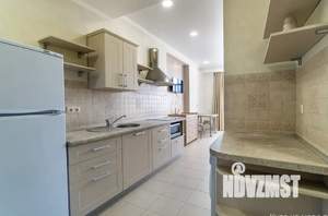 Студия квартира, посуточно, 39м2, 1/4 этаж