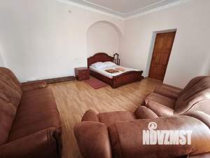 1-к квартира, посуточно, 40м2, 2/3 этаж