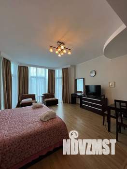 Студия квартира, посуточно, 42м2, 3/9 этаж