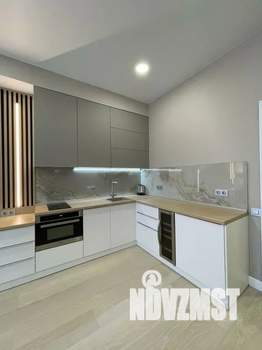 1-к квартира, посуточно, 42м2, 7/10 этаж