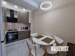 1-к квартира, посуточно, 40м2, 8/10 этаж