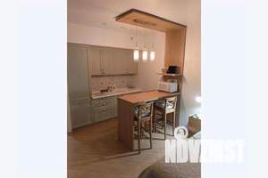 1-к квартира, посуточно, 42м2, 8/10 этаж