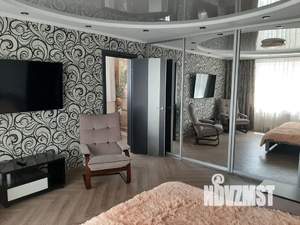 1-к квартира, посуточно, 50м2, 2/10 этаж