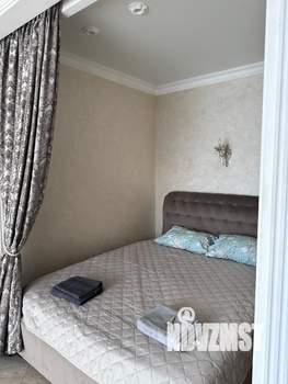 Студия квартира, посуточно, 40м2, 4/10 этаж
