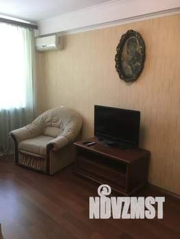 2-к квартира, посуточно, 50м2, 1/5 этаж