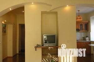 1-к квартира, посуточно, 35м2, 3/3 этаж