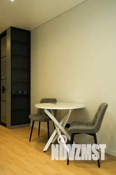 Студия квартира, посуточно, 35м2, 2/5 этаж