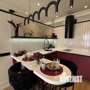 Студия квартира, посуточно, 30м2, 7/10 этаж