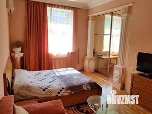 1-к квартира, посуточно, 38м2, 3/3 этаж