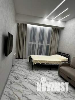 Студия квартира, посуточно, 32м2, 11/16 этаж