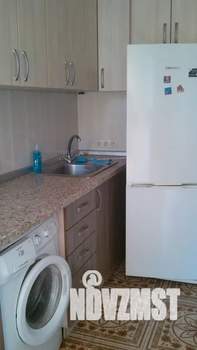 1-к квартира, посуточно, 38м2, 2/10 этаж