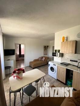 1-к квартира, посуточно, 40м2, 4/4 этаж