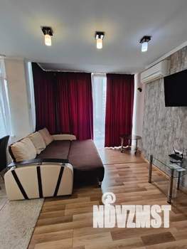 1-к квартира, посуточно, 40м2, 2/10 этаж