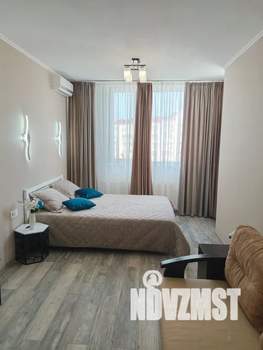 1-к квартира, посуточно, 37м2, 8/10 этаж