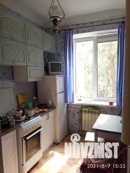 2-к квартира, посуточно, 40м2, 1/2 этаж