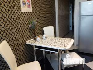 1-к квартира, посуточно, 44м2, 7/10 этаж
